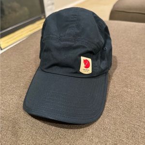 Fjallraven High Coast Lite Cap - 550 Dark Navy, G1000, Size S/M